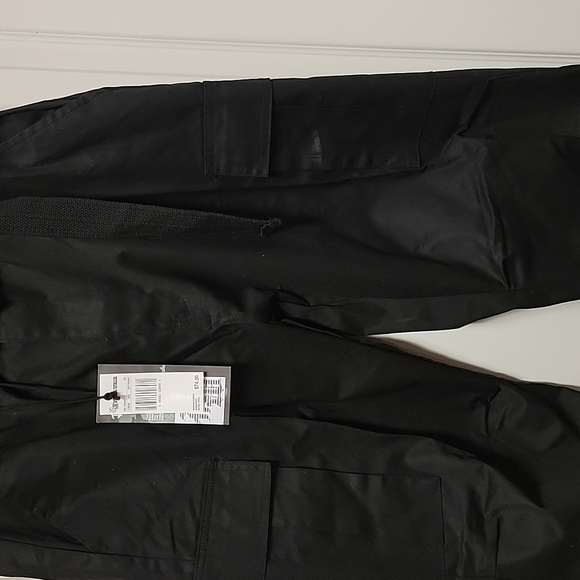 REGAL wear black Cargo pants with belt and ankle draw string size small - Picture 5 of 7
